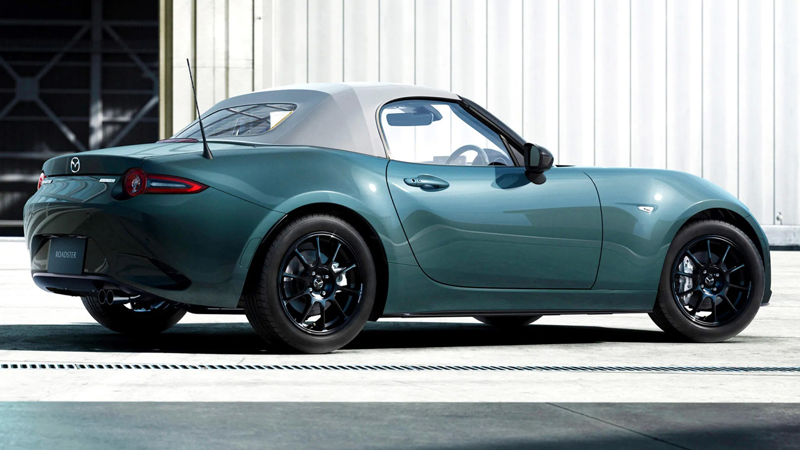 H νέα ειδική έκδοση Yakudo προσφέρεται μόνο με μαλακή οροφή.